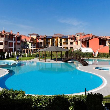 Appartamento Corina Sirmione Exterior foto