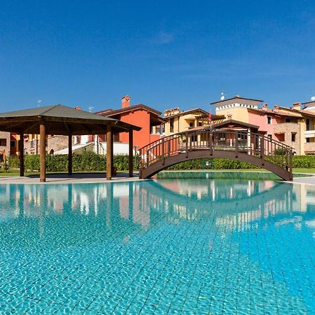Appartamento Corina Sirmione Exterior foto