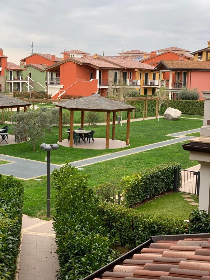 Appartamento Corina Sirmione Exterior foto