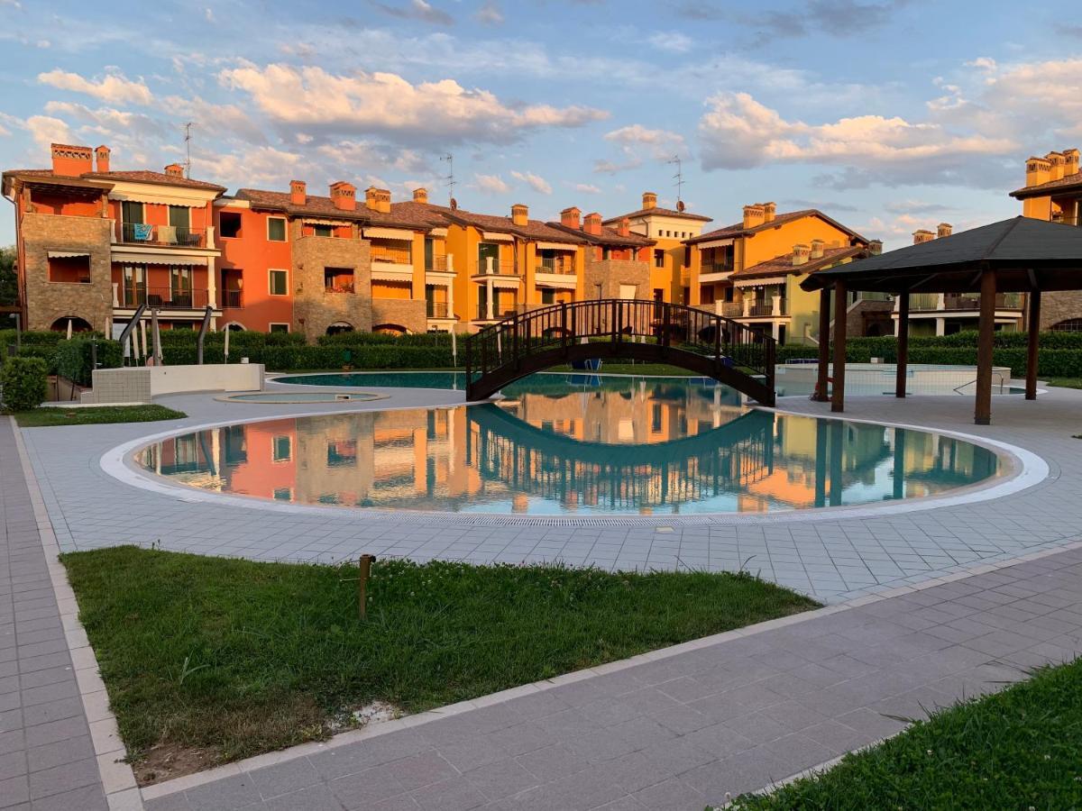 Appartamento Corina Sirmione Exterior foto