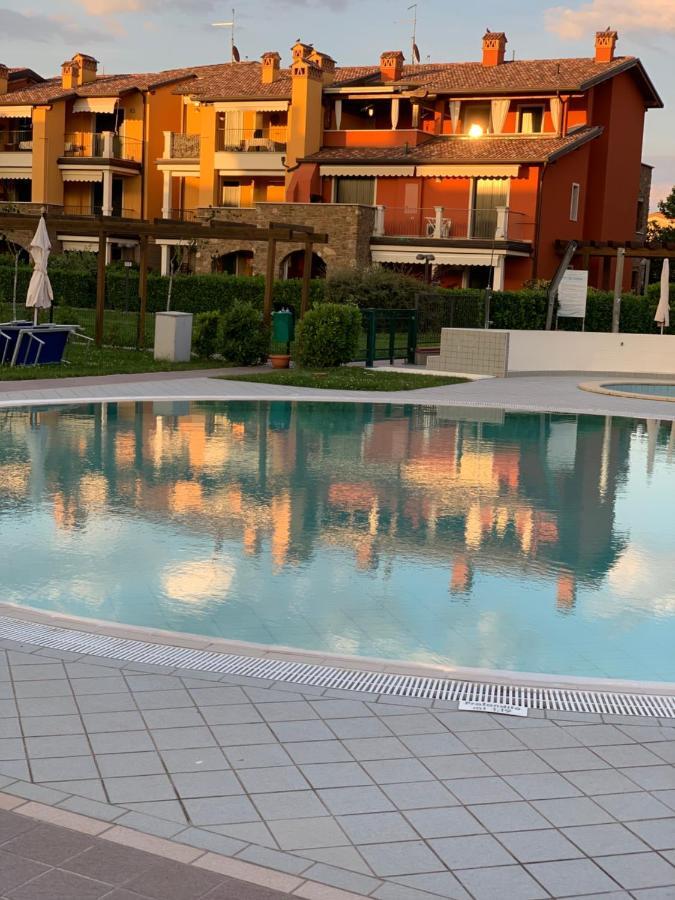 Appartamento Corina Sirmione Exterior foto